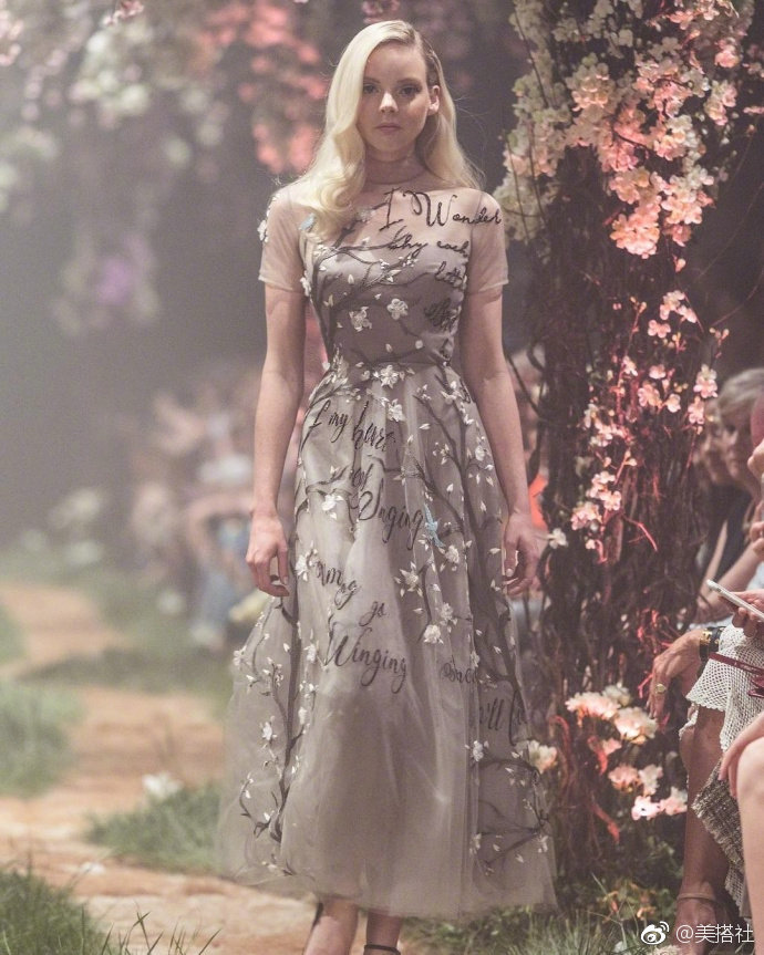 Paolo Sebastian spring 2018唯美礼服图片