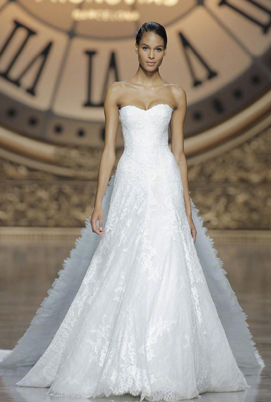 Pronovias 2018婚纱秀图片