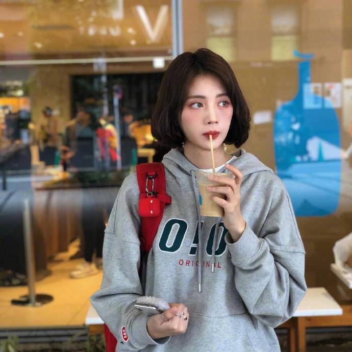 韩国美女模特闵智媛甜美气质图片