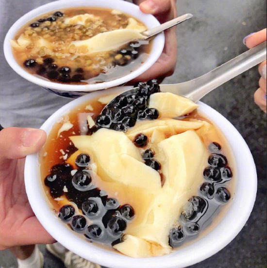台湾珍珠奶茶甜品小吃图片
