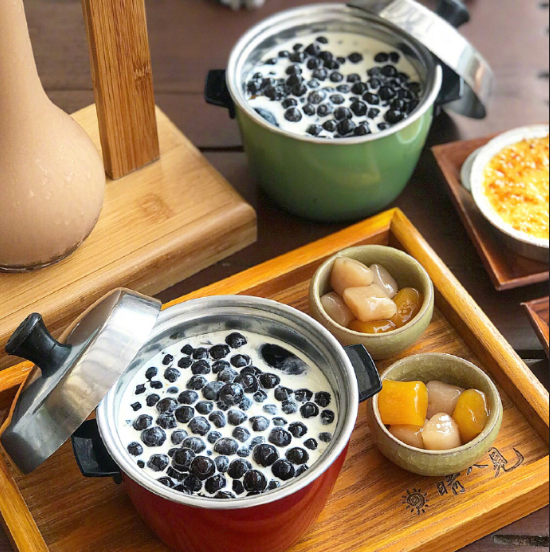 台湾珍珠奶茶甜品小吃图片