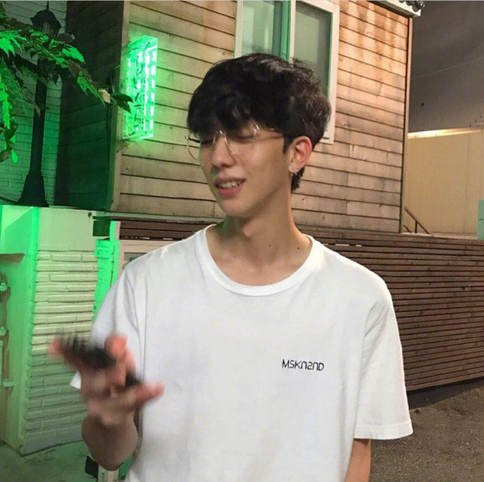 微信头像男生霸气冷酷 欧美男头像图片