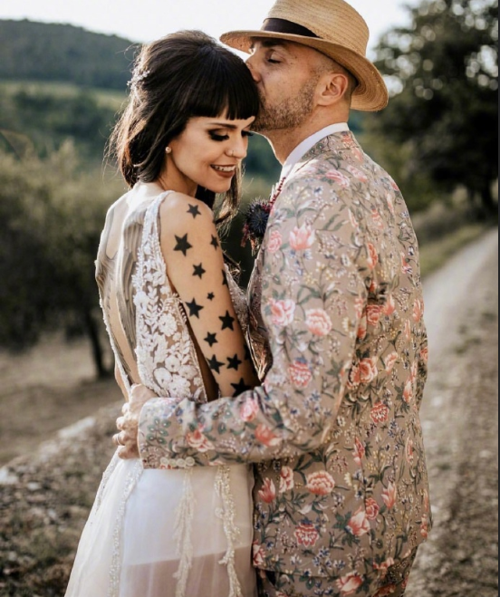 欧美情侣婚纱照图片