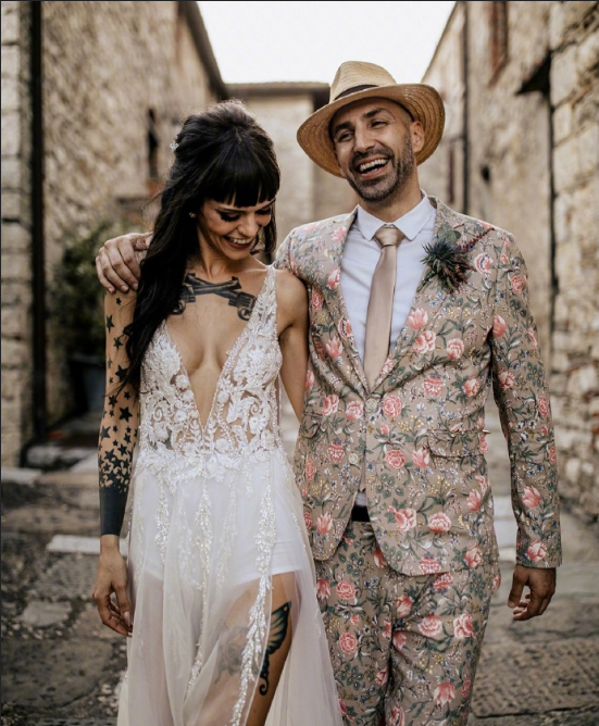 欧美情侣婚纱照图片