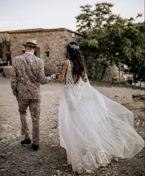 欧美情侣婚纱照图片