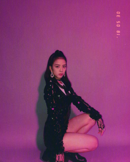 韩国美女子组合blackpink主唱金智秀图片