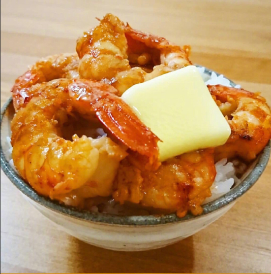 中午放毒满满的肉盖饭图片