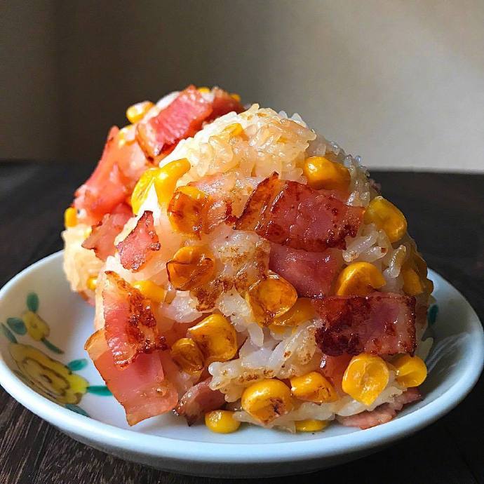 诱人的中式饭团图片