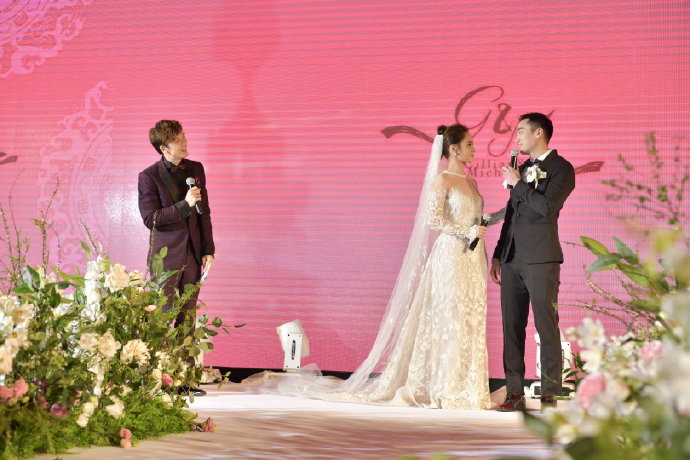 香港美女明星钟欣桐阿娇婚礼图片