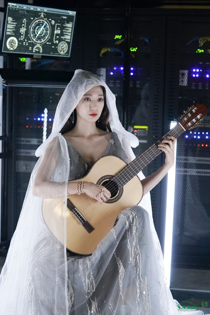韩国美女明星朴信惠阿尔罕布拉宫的回忆剧照
