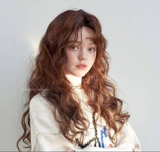 冬季的棕色长短发发型美女合集