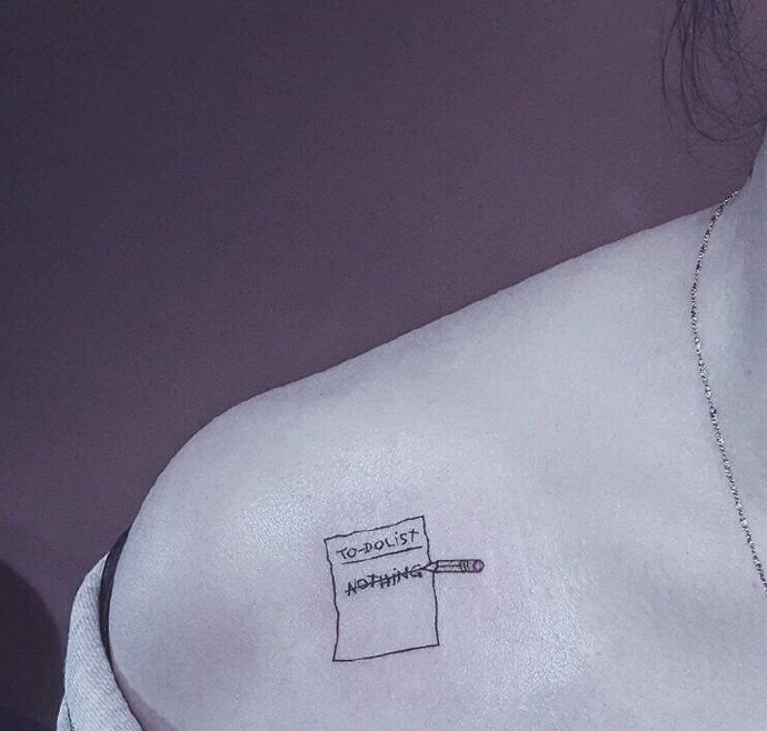 女生锁骨纹身小图案图片