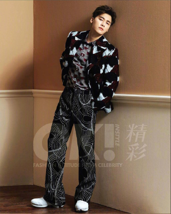 浓眉大眼男明星李易峰精美壁纸图片
