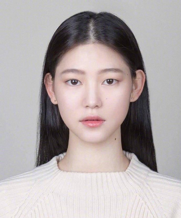 最美证件照发型妆容推荐