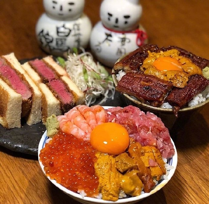 好想吃大虾和鳗鱼饭图片