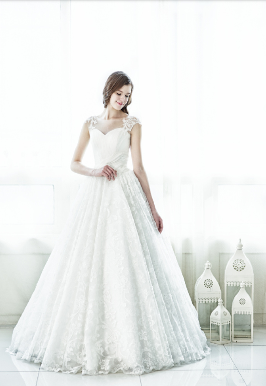 D-her Wedding Collection唯美白色婚纱图片