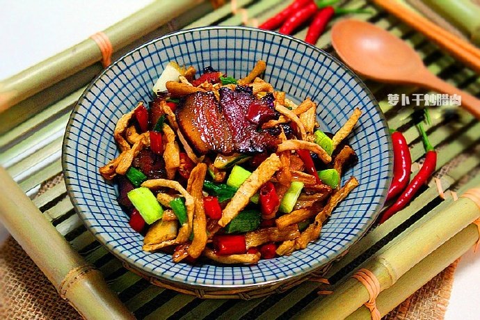 家常美食萝卜干炒腊肉的做法
