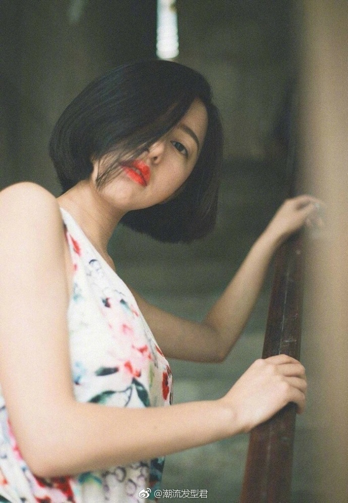 短发美女头像集 好看的美女头像图片
