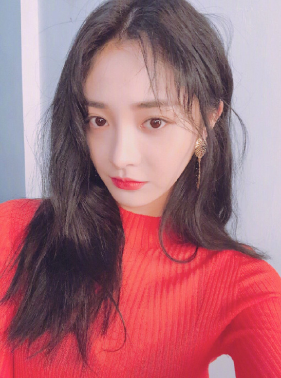 浙江美女明星周洁琼可爱自拍图片