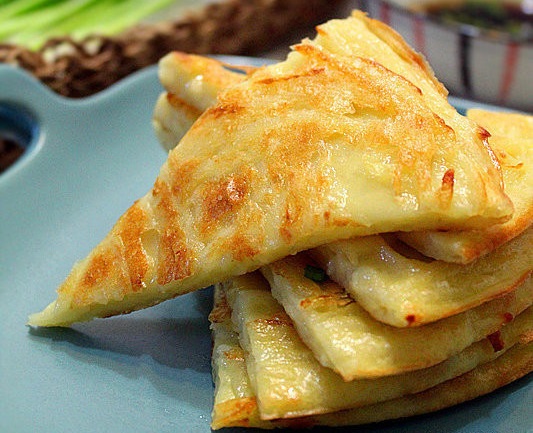 表面金黄酥脆的香煎土豆丝饼的做法