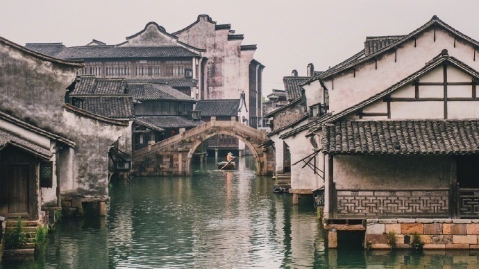 古老的古镇街景图片