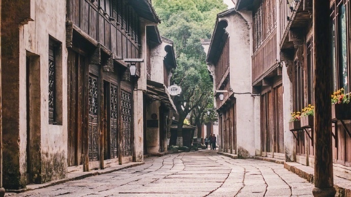 古老的古镇街景图片