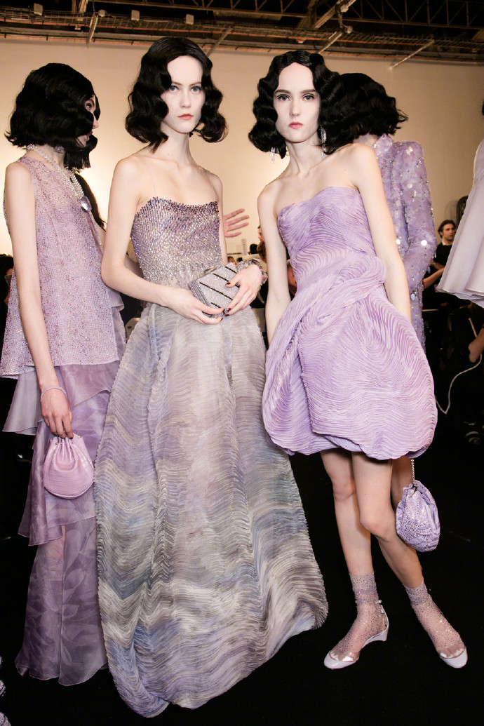 Armani prive梦幻紫色礼服图片