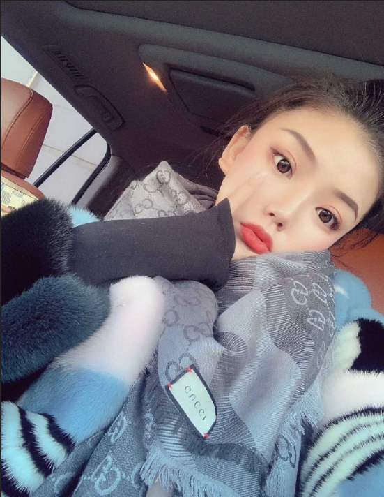 金牛座清纯美女姜烨自拍照图片
