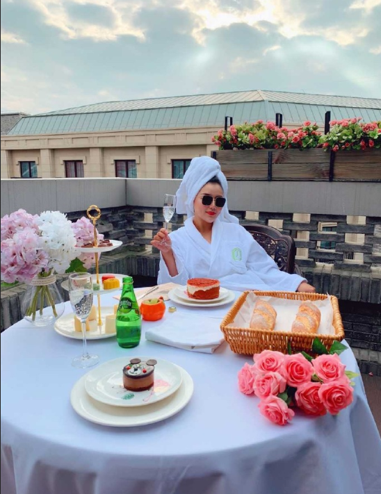 金牛座清纯美女姜烨自拍照图片