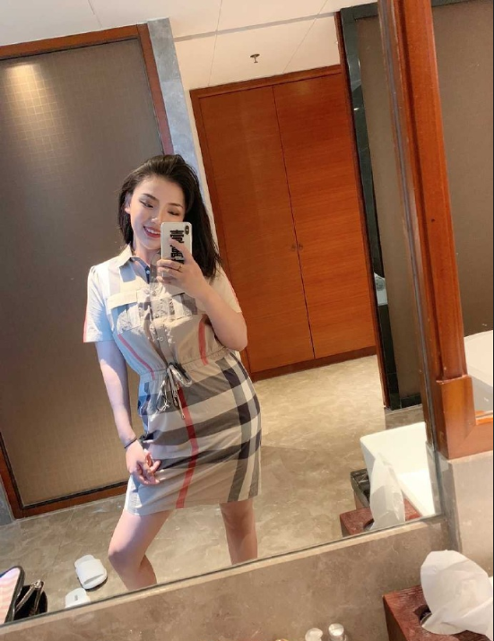 金牛座清纯美女姜烨自拍照图片