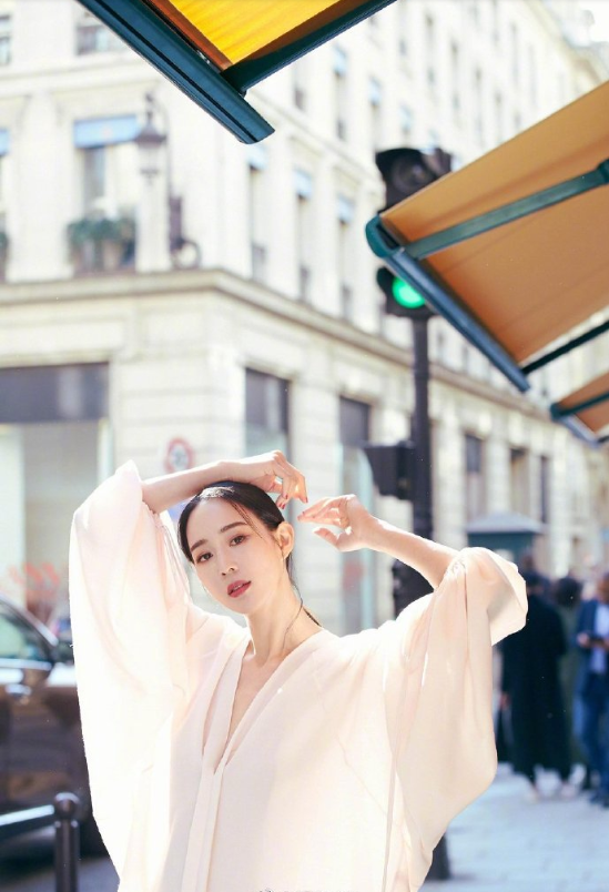 台湾美女明星张钧甯巴黎时装周出席Lanvin 2019秋冬