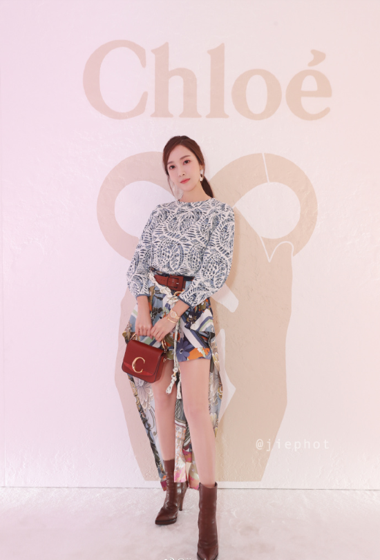 韩国美女图片 女星Jessica郑秀妍巴黎时装周图片