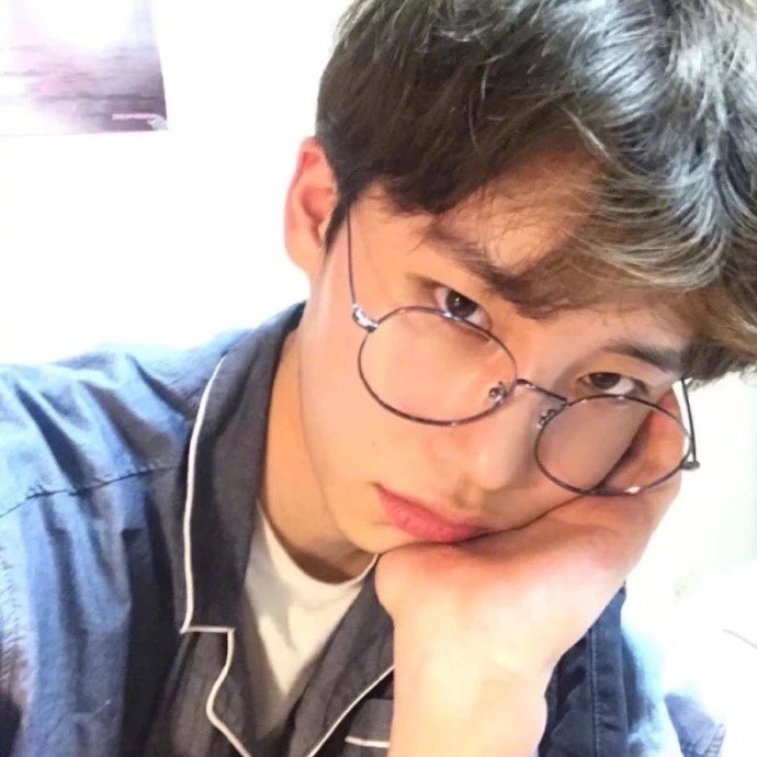 小奶狗帅气男生头像图片