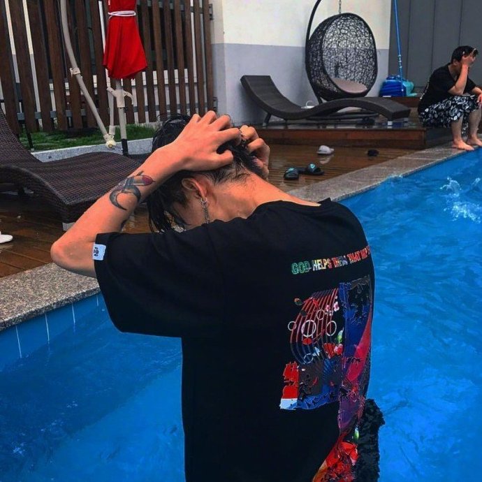 小奶狗帅气男生头像图片