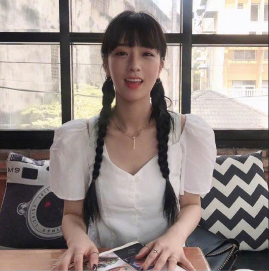 韩国美女图片 韩国女团apink普美图片