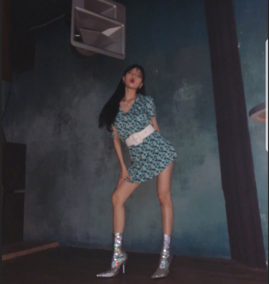 韩国美女图片 大长腿美女泫雅图片