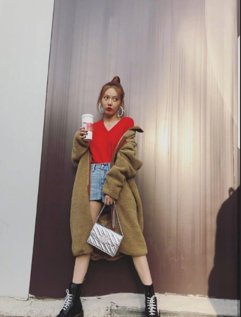 韩国美女图片 大长腿美女泫雅图片