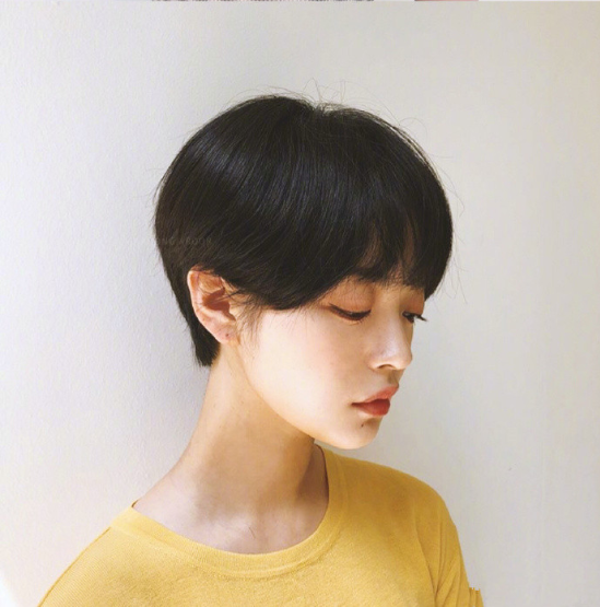 时尚短发图片_女生短发造型图片