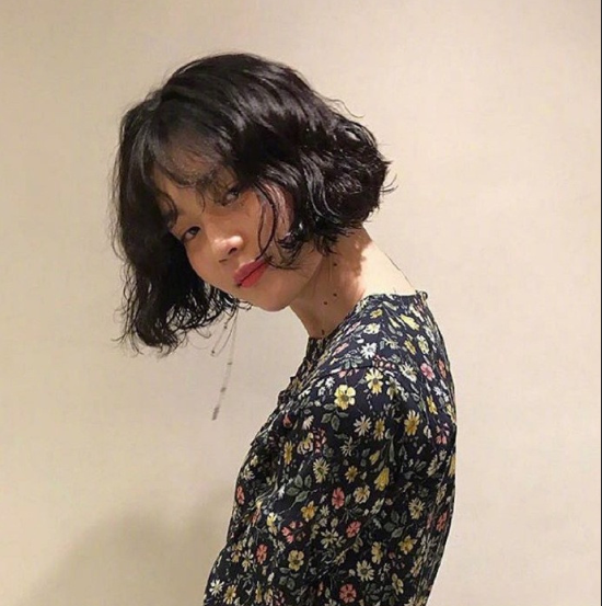 时尚短发图片_女生短发造型图片