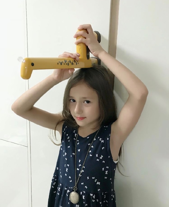 模特Baylee Ann Boehr可爱的小女孩头像图片