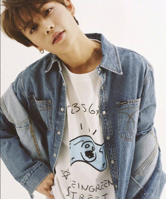 中国男团NINE PERCENT成员林彦俊首登韩国版Dazed图片