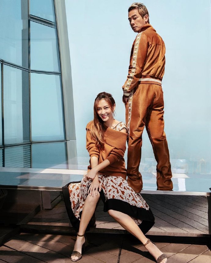 香港明星夫妻应采儿陈小春甜蜜婚纱照图片