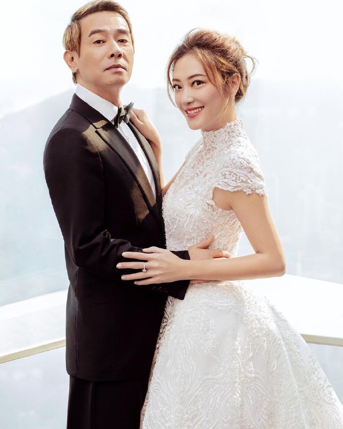 香港明星夫妻应采儿陈小春甜蜜婚纱照图片