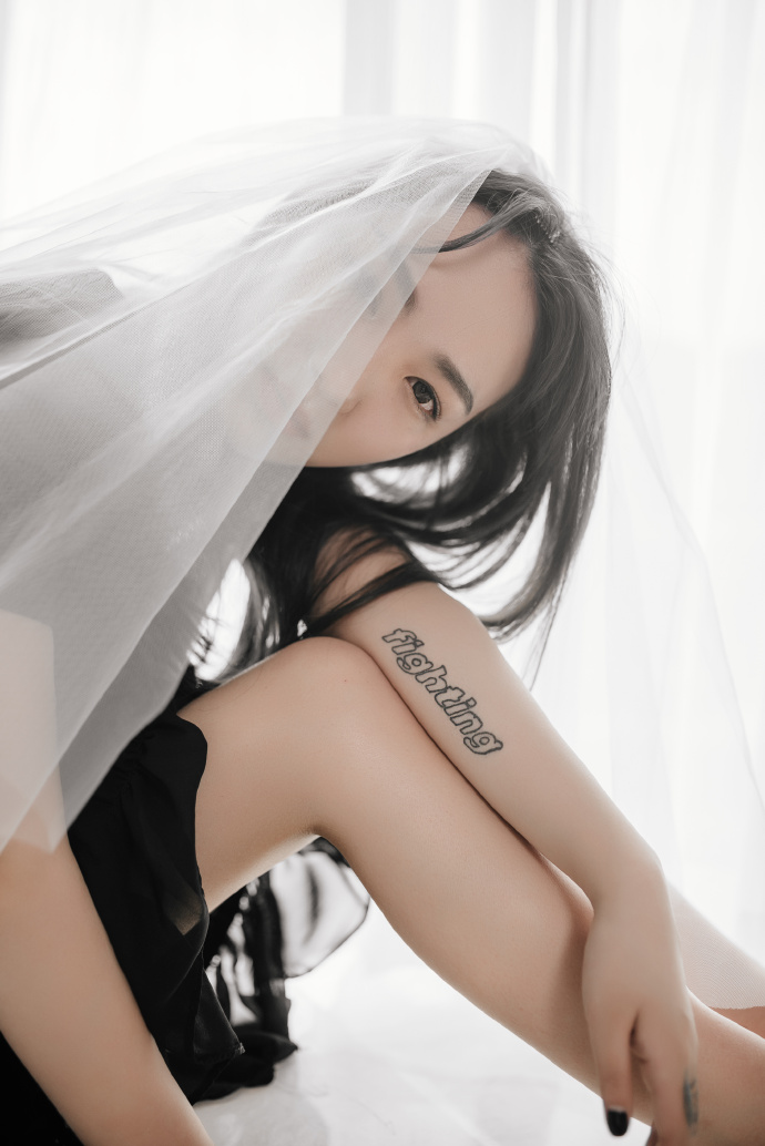 80后个性婚纱照图片