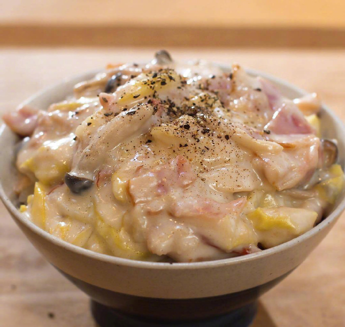 日本小哥哥制作的各种盖饭炒饭图片