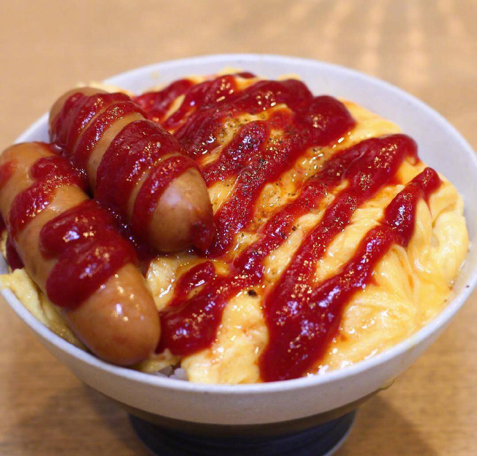 日本小哥哥制作的各种盖饭炒饭图片
