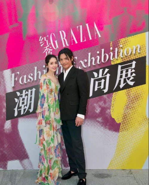 台湾情侣明星郭碧婷向佐合体现身图片