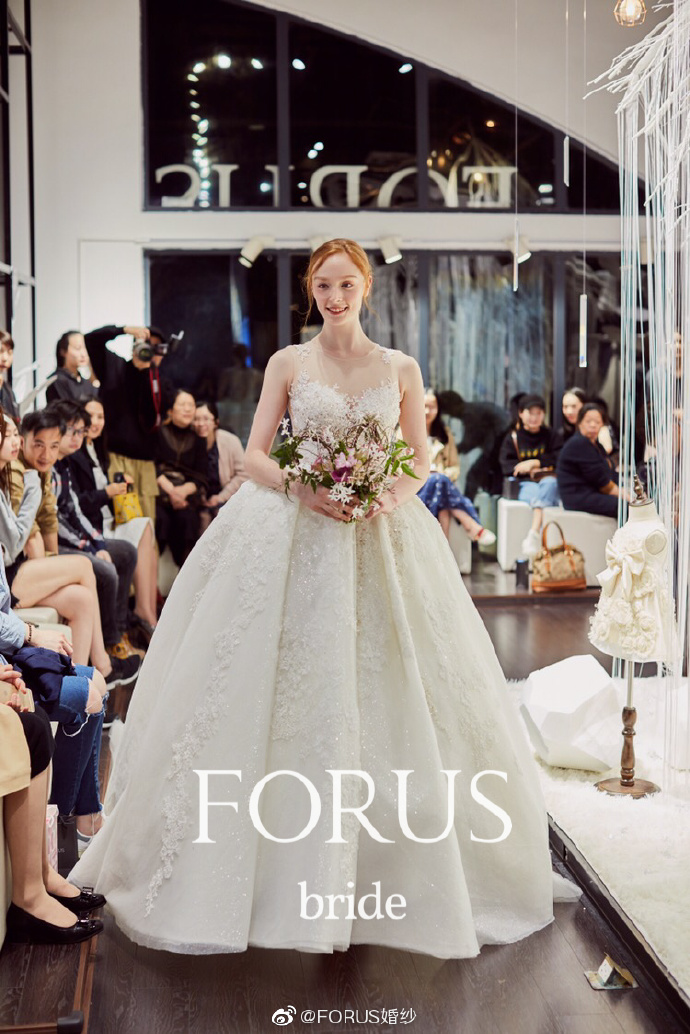FORUS & Sophia婚纱分享图片