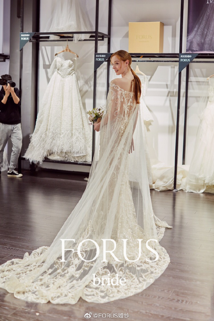 FORUS & Sophia婚纱分享图片