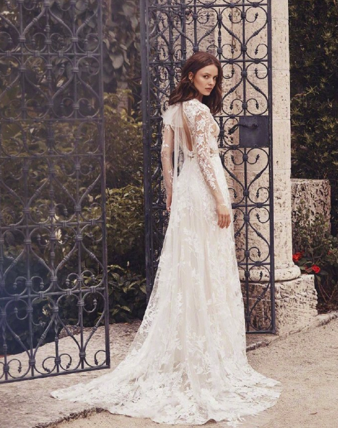 Monique Lhuillier2020秋冬婚纱图片